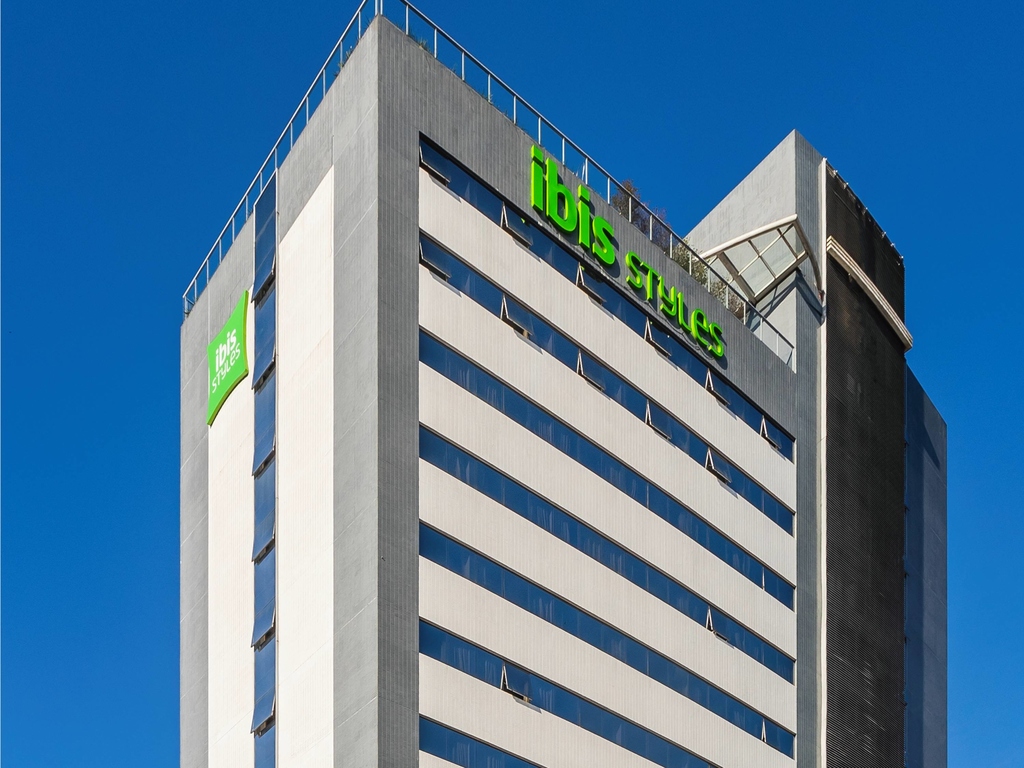 Ibis Styles Belem Hangar